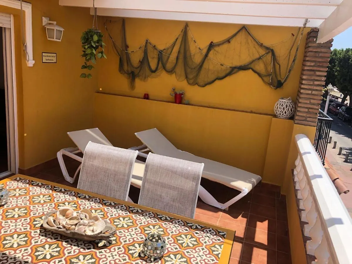 Апартаменты Aunt Antonia Beach House Малага